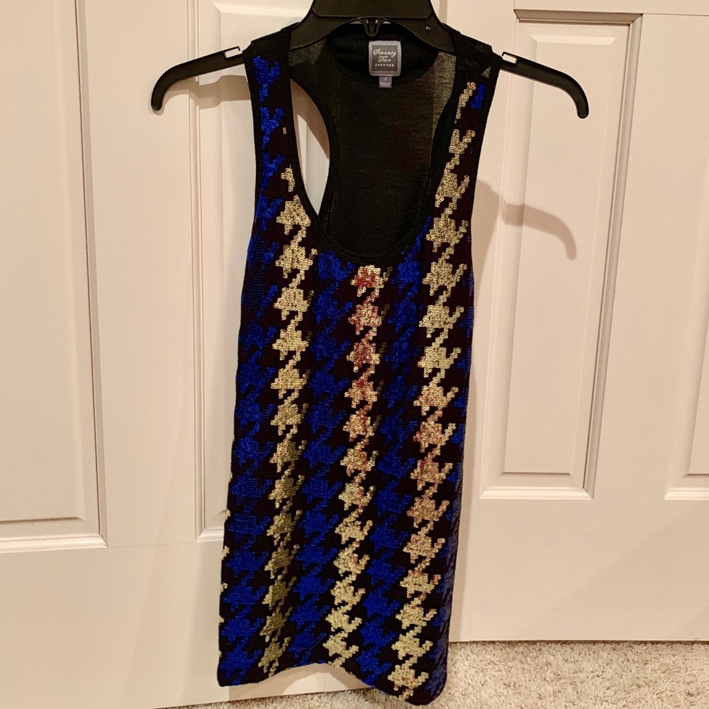 NWOT Seventy Two Changes Sleeveless Sequins Top